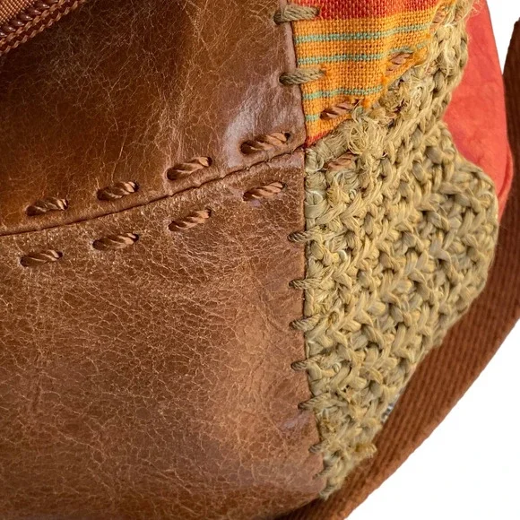 The Sak Leather Crossbody Hobo Style Brown & Coral Summer Purse Bag - Picture 12 of 15